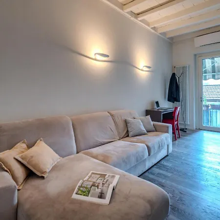 Apartamento Duomo-navigli - Elegante In Centro Storico