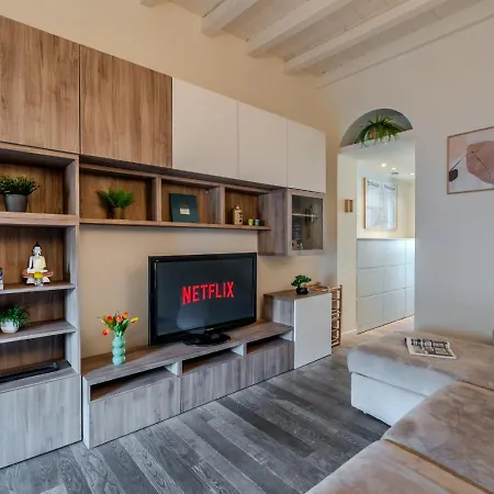Apartamento Duomo-navigli - Elegante In Centro Storico *